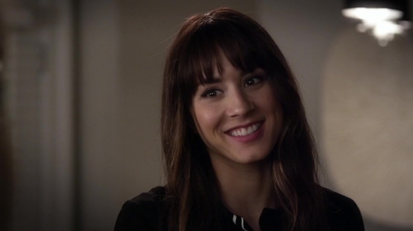 Pretty_Little_Liars_S06E13_The_Gloves_Are_On_720p_WEB-DL_DD5_1_H_264-NTb_1085.jpg