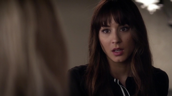 Pretty_Little_Liars_S06E13_The_Gloves_Are_On_720p_WEB-DL_DD5_1_H_264-NTb_1096.jpg