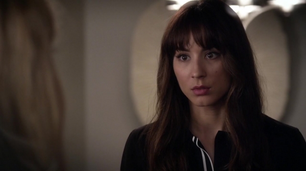 Pretty_Little_Liars_S06E13_The_Gloves_Are_On_720p_WEB-DL_DD5_1_H_264-NTb_1139.jpg