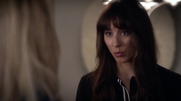 Pretty_Little_Liars_S06E13_The_Gloves_Are_On_720p_WEB-DL_DD5_1_H_264-NTb_1148.jpg
