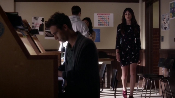 Pretty_Little_Liars_S06E13_The_Gloves_Are_On_720p_WEB-DL_DD5_1_H_264-NTb_1236.jpg