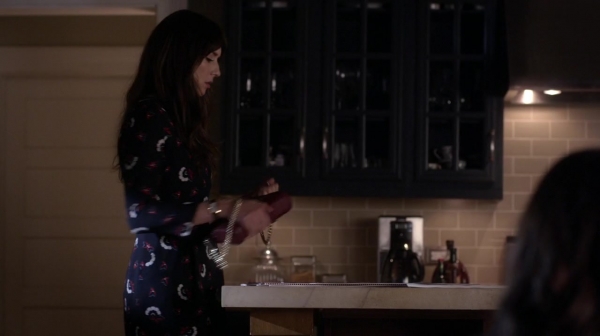 Pretty_Little_Liars_S06E13_The_Gloves_Are_On_720p_WEB-DL_DD5_1_H_264-NTb_1725.jpg