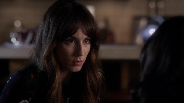 Pretty_Little_Liars_S06E13_The_Gloves_Are_On_720p_WEB-DL_DD5_1_H_264-NTb_1749.jpg