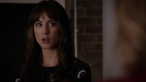 Pretty_Little_Liars_S06E13_The_Gloves_Are_On_720p_WEB-DL_DD5_1_H_264-NTb_1965.jpg