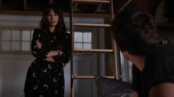 Pretty_Little_Liars_S06E13_The_Gloves_Are_On_720p_WEB-DL_DD5_1_H_264-NTb_2054.jpg