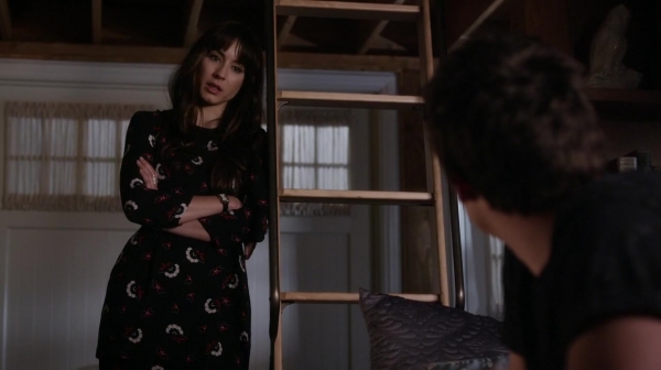 Pretty_Little_Liars_S06E13_The_Gloves_Are_On_720p_WEB-DL_DD5_1_H_264-NTb_2057.jpg
