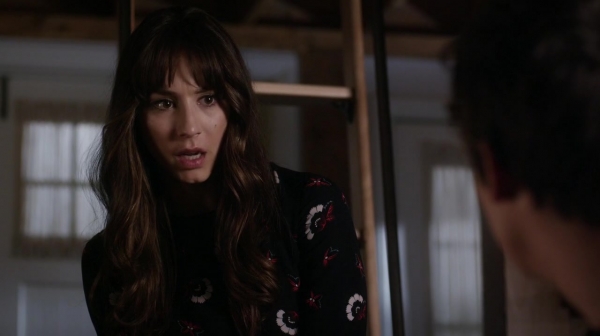 Pretty_Little_Liars_S06E13_The_Gloves_Are_On_720p_WEB-DL_DD5_1_H_264-NTb_2091.jpg