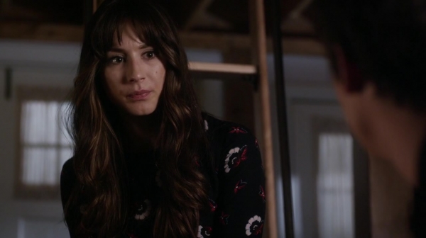 Pretty_Little_Liars_S06E13_The_Gloves_Are_On_720p_WEB-DL_DD5_1_H_264-NTb_2099.jpg