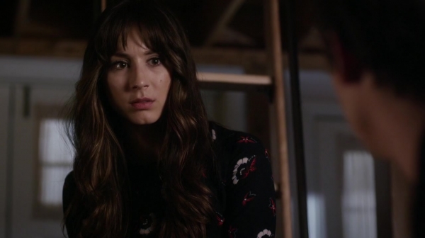 Pretty_Little_Liars_S06E13_The_Gloves_Are_On_720p_WEB-DL_DD5_1_H_264-NTb_2101.jpg