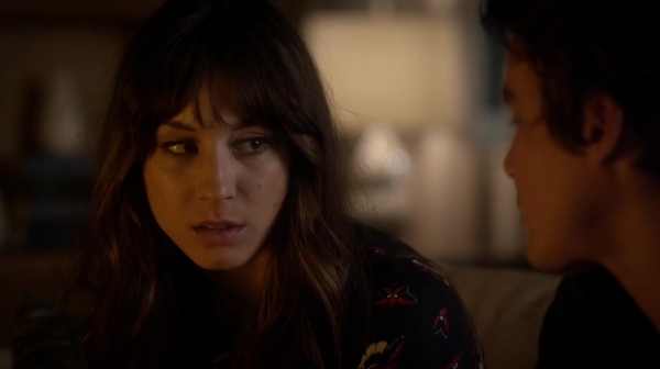Pretty_Little_Liars_S06E13_The_Gloves_Are_On_720p_WEB-DL_DD5_1_H_264-NTb_2344.jpg