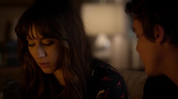 Pretty_Little_Liars_S06E13_The_Gloves_Are_On_720p_WEB-DL_DD5_1_H_264-NTb_2348.jpg