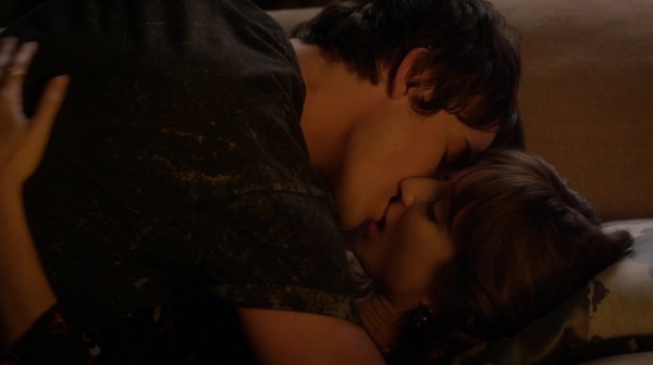 Pretty_Little_Liars_S06E13_The_Gloves_Are_On_720p_WEB-DL_DD5_1_H_264-NTb_2477.jpg