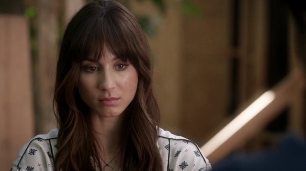 Pretty_Little_Liars_S06E14_New_Guys_New_Lies_REPACK_720p_WEB-DL_DD5_1_H_264-NTb_1776.jpg