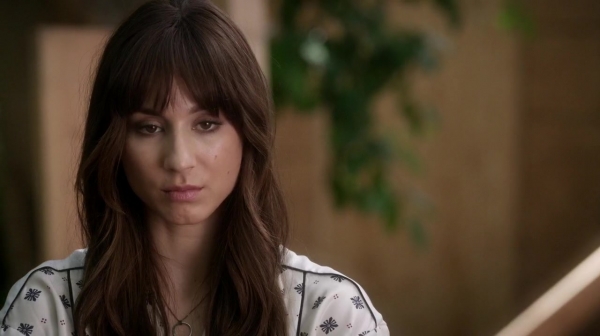 Pretty_Little_Liars_S06E14_New_Guys_New_Lies_REPACK_720p_WEB-DL_DD5_1_H_264-NTb_1779.jpg