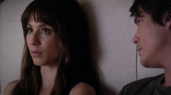 Pretty_Little_Liars_S06E15_Do_Not_Disturb_720p_WEB-DL_DD5_1_H_264-NTb_0345.jpg