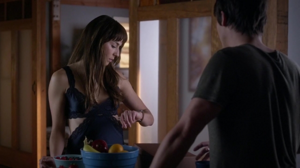 Pretty_Little_Liars_S06E15_Do_Not_Disturb_720p_WEB-DL_DD5_1_H_264-NTb_0399.jpg