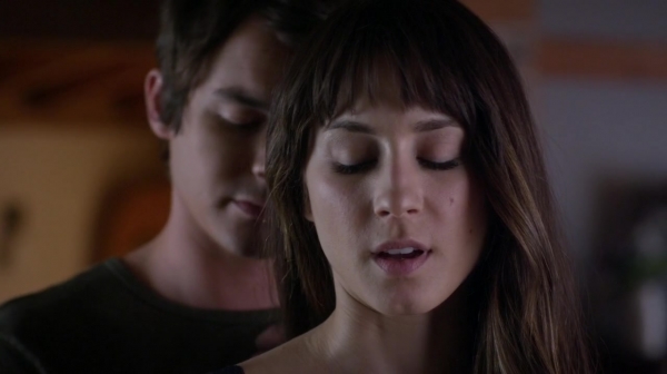Pretty_Little_Liars_S06E15_Do_Not_Disturb_720p_WEB-DL_DD5_1_H_264-NTb_0422.jpg