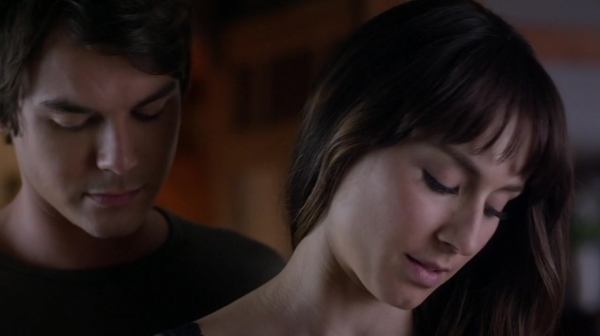 Pretty_Little_Liars_S06E15_Do_Not_Disturb_720p_WEB-DL_DD5_1_H_264-NTb_0423.jpg