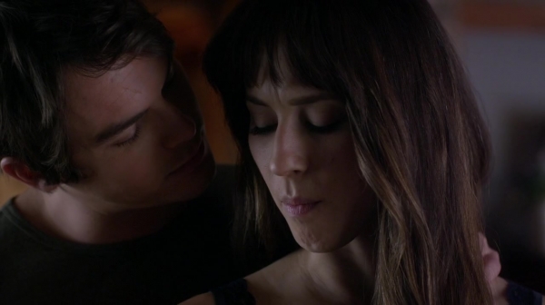 Pretty_Little_Liars_S06E15_Do_Not_Disturb_720p_WEB-DL_DD5_1_H_264-NTb_0434.jpg
