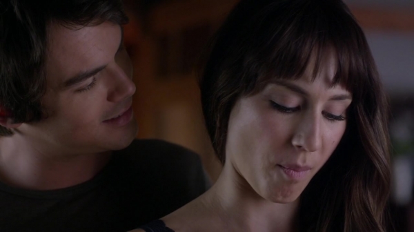 Pretty_Little_Liars_S06E15_Do_Not_Disturb_720p_WEB-DL_DD5_1_H_264-NTb_0443.jpg