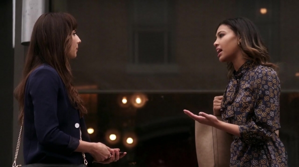 Pretty_Little_Liars_S06E15_Do_Not_Disturb_720p_WEB-DL_DD5_1_H_264-NTb_0935.jpg