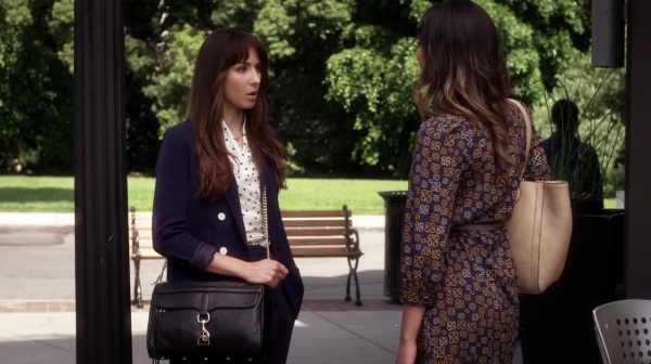 Pretty_Little_Liars_S06E15_Do_Not_Disturb_720p_WEB-DL_DD5_1_H_264-NTb_0966.jpg
