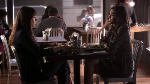 Pretty_Little_Liars_S06E15_Do_Not_Disturb_720p_WEB-DL_DD5_1_H_264-NTb_1101.jpg