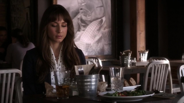 Pretty_Little_Liars_S06E15_Do_Not_Disturb_720p_WEB-DL_DD5_1_H_264-NTb_1156.jpg