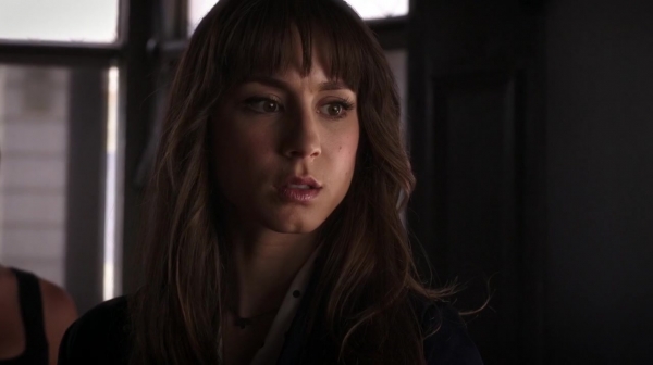 Pretty_Little_Liars_S06E15_Do_Not_Disturb_720p_WEB-DL_DD5_1_H_264-NTb_1577.jpg