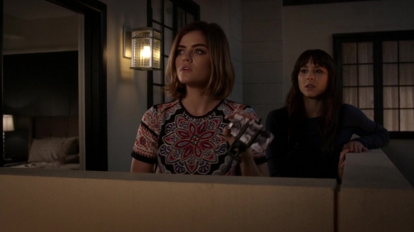 Pretty_Little_Liars_S06E15_Do_Not_Disturb_720p_WEB-DL_DD5_1_H_264-NTb_1869.jpg