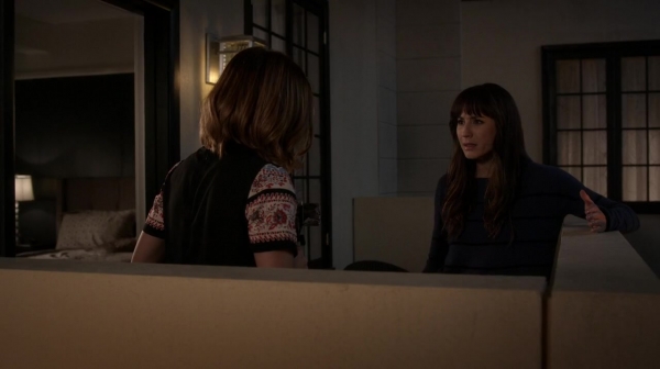 Pretty_Little_Liars_S06E15_Do_Not_Disturb_720p_WEB-DL_DD5_1_H_264-NTb_1884.jpg