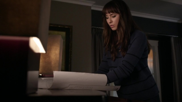 Pretty_Little_Liars_S06E15_Do_Not_Disturb_720p_WEB-DL_DD5_1_H_264-NTb_2397.jpg