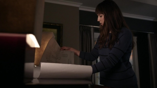Pretty_Little_Liars_S06E15_Do_Not_Disturb_720p_WEB-DL_DD5_1_H_264-NTb_2401.jpg