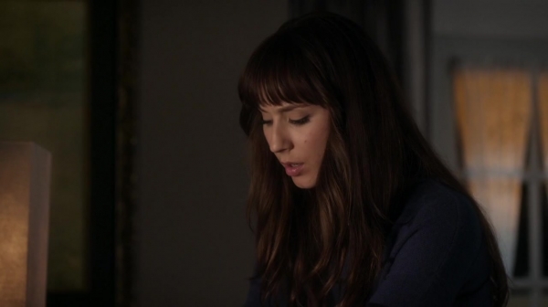 Pretty_Little_Liars_S06E15_Do_Not_Disturb_720p_WEB-DL_DD5_1_H_264-NTb_2414.jpg