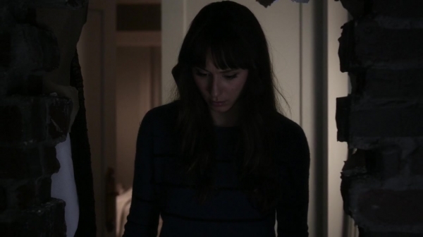 Pretty_Little_Liars_S06E15_Do_Not_Disturb_720p_WEB-DL_DD5_1_H_264-NTb_2441.jpg