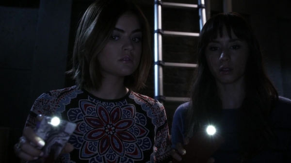 Pretty_Little_Liars_S06E16_Where_Somebody_Waits_for_Me_720p_WEB-DL_DD5_1_H_264-NTb_0110.jpg