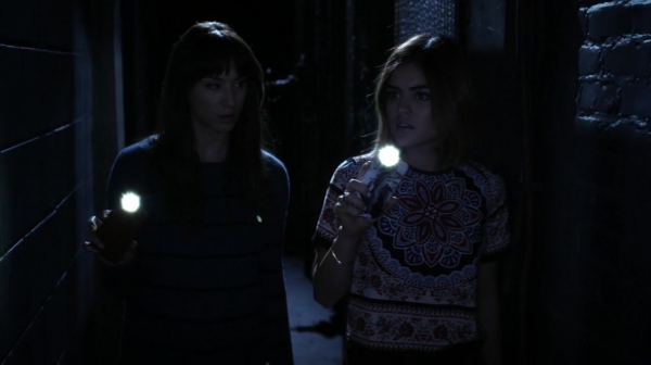 Pretty_Little_Liars_S06E16_Where_Somebody_Waits_for_Me_720p_WEB-DL_DD5_1_H_264-NTb_0155.jpg