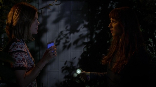 Pretty_Little_Liars_S06E16_Where_Somebody_Waits_for_Me_720p_WEB-DL_DD5_1_H_264-NTb_0219.jpg