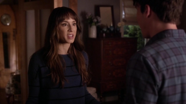 Pretty_Little_Liars_S06E16_Where_Somebody_Waits_for_Me_720p_WEB-DL_DD5_1_H_264-NTb_0261.jpg
