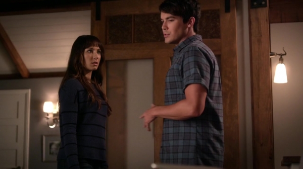 Pretty_Little_Liars_S06E16_Where_Somebody_Waits_for_Me_720p_WEB-DL_DD5_1_H_264-NTb_0269.jpg