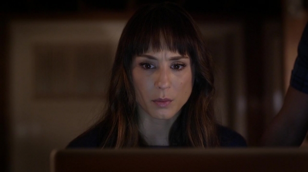 Pretty_Little_Liars_S06E16_Where_Somebody_Waits_for_Me_720p_WEB-DL_DD5_1_H_264-NTb_0279.jpg