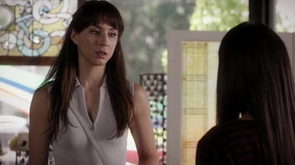 Pretty_Little_Liars_S06E16_Where_Somebody_Waits_for_Me_720p_WEB-DL_DD5_1_H_264-NTb_0983.jpg