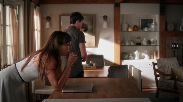 Pretty_Little_Liars_S06E16_Where_Somebody_Waits_for_Me_720p_WEB-DL_DD5_1_H_264-NTb_1347.jpg