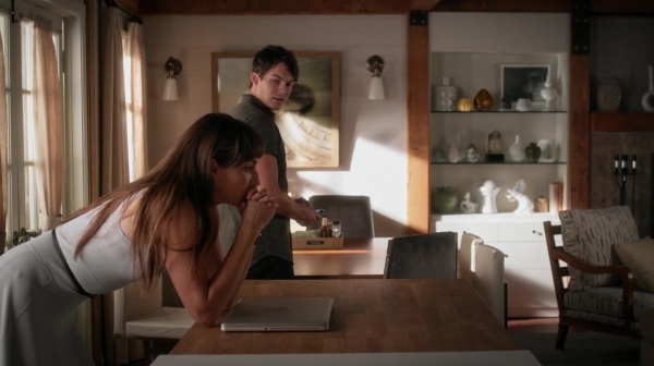 Pretty_Little_Liars_S06E16_Where_Somebody_Waits_for_Me_720p_WEB-DL_DD5_1_H_264-NTb_1348.jpg