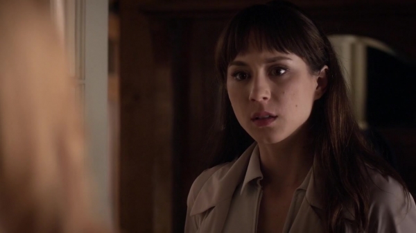 Pretty_Little_Liars_S06E16_Where_Somebody_Waits_for_Me_720p_WEB-DL_DD5_1_H_264-NTb_1741.jpg