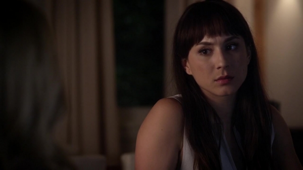Pretty_Little_Liars_S06E16_Where_Somebody_Waits_for_Me_720p_WEB-DL_DD5_1_H_264-NTb_1848.jpg