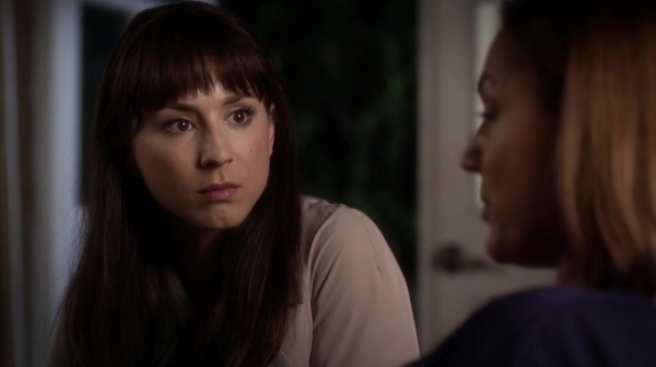Pretty_Little_Liars_S06E16_Where_Somebody_Waits_for_Me_720p_WEB-DL_DD5_1_H_264-NTb_2001.jpg