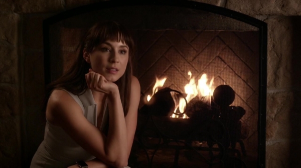 Pretty_Little_Liars_S06E16_Where_Somebody_Waits_for_Me_720p_WEB-DL_DD5_1_H_264-NTb_2248.jpg