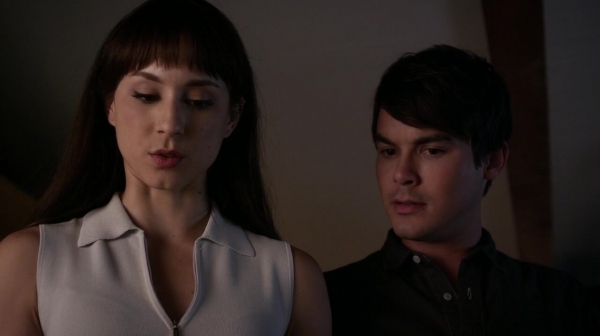 Pretty_Little_Liars_S06E16_Where_Somebody_Waits_for_Me_720p_WEB-DL_DD5_1_H_264-NTb_2482.jpg