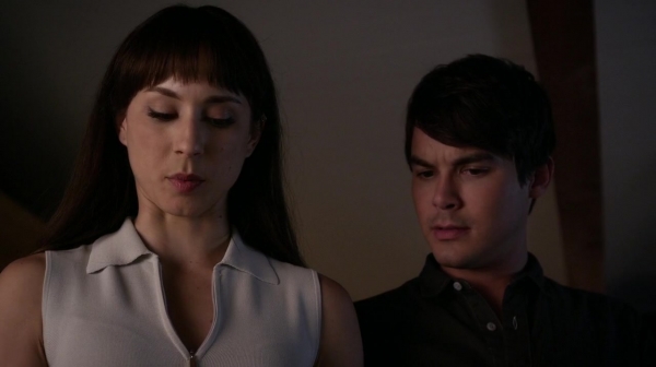 Pretty_Little_Liars_S06E16_Where_Somebody_Waits_for_Me_720p_WEB-DL_DD5_1_H_264-NTb_2485.jpg